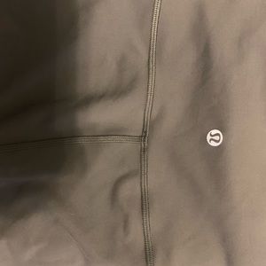 Lulu leggings. No pilling.